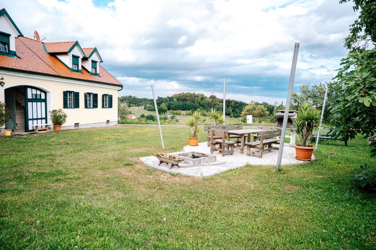 Ferienwohnung Landhaus dasThomas Henndorf im Burgenland Exterior foto